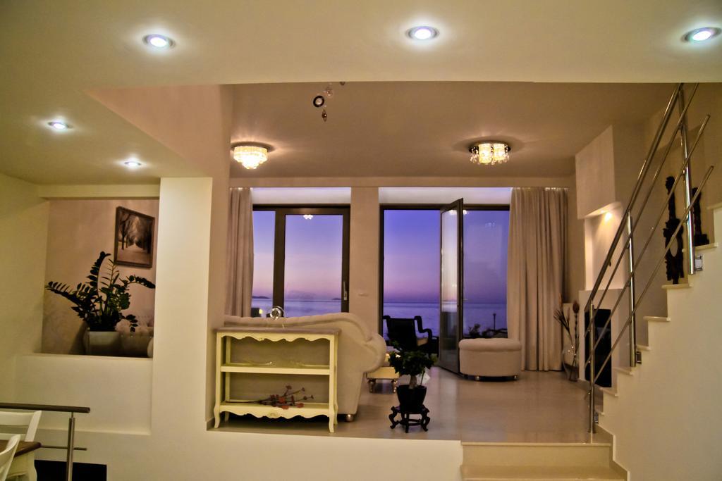 Sea View Beachfront Villa Maria Gouves Dış mekan fotoğraf