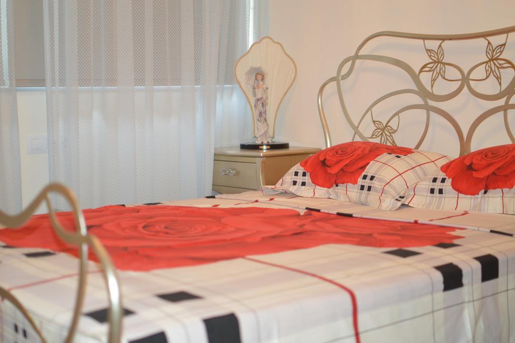 Sea View Beachfront Villa Maria Gouves Dış mekan fotoğraf